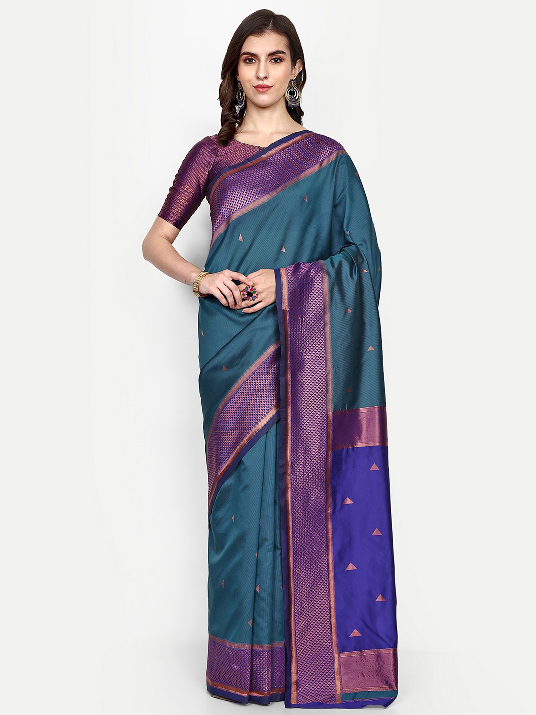 

ALMAARI FASHION Geometric Woven Design Zari Pure Silk Kanjeevaram Saree, Blue