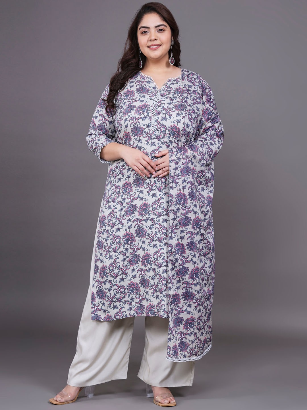 

Tissu Plus Size Floral Printed Straight Kurta With Palazzos & Dupatta, Grey