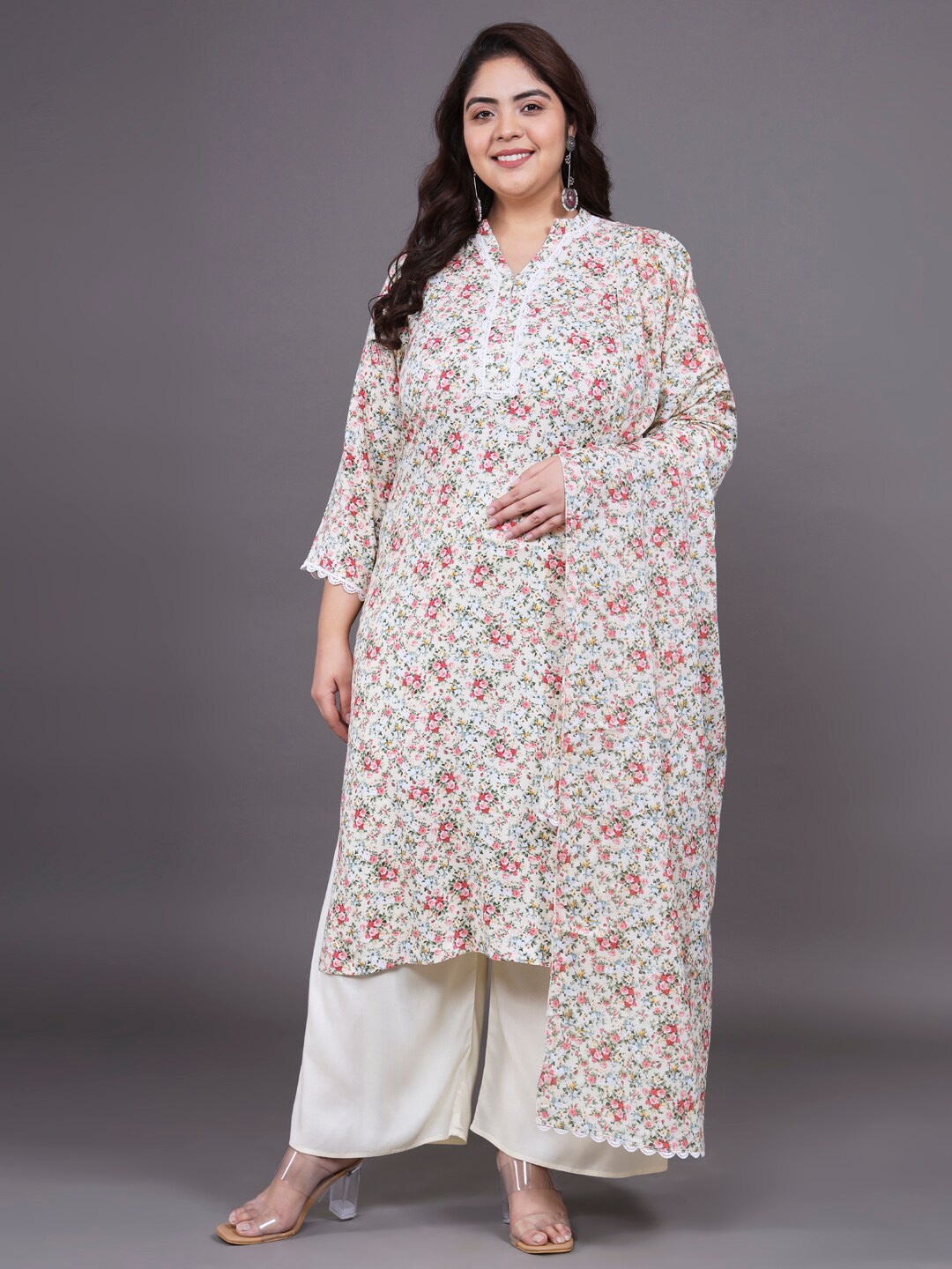 

Tissu Plus Size Floral Printed Straight Kurta with Palazzos & Dupatta, Cream