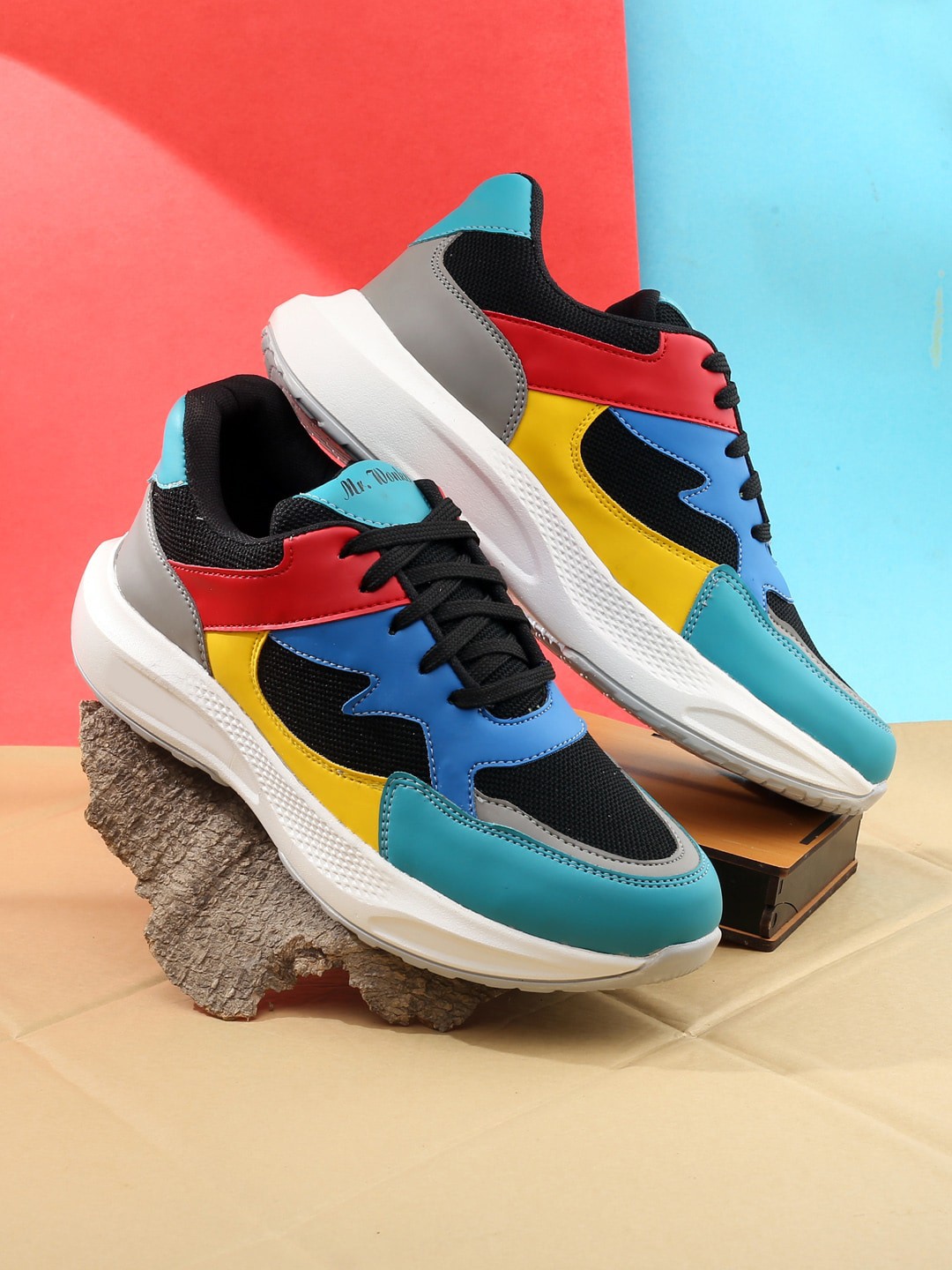 

mr.wonker Men Colourblocked Lightweight Sneakers, Black