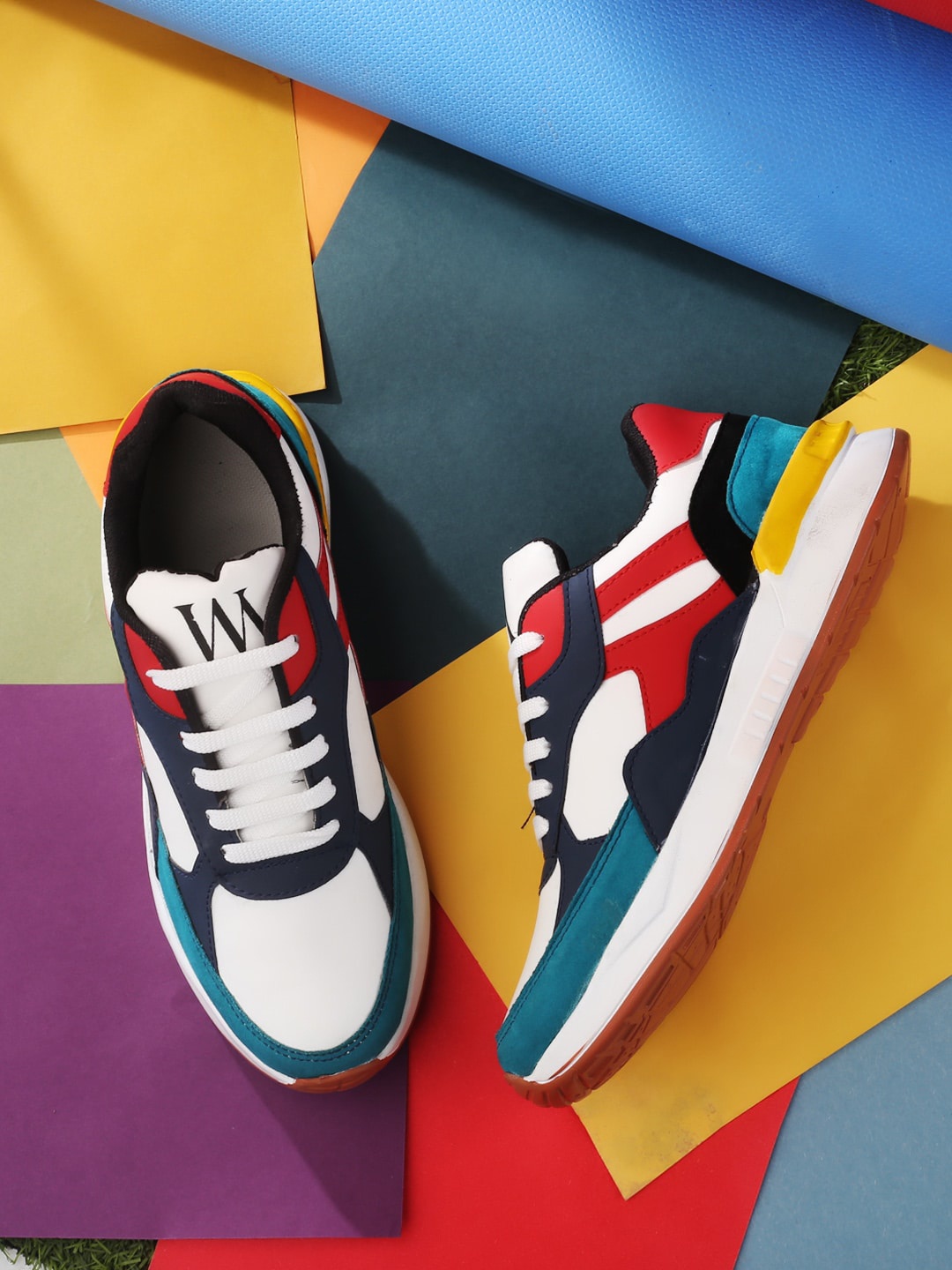 

mr.wonker Men Colourblocked Lightweight Sneakers, White