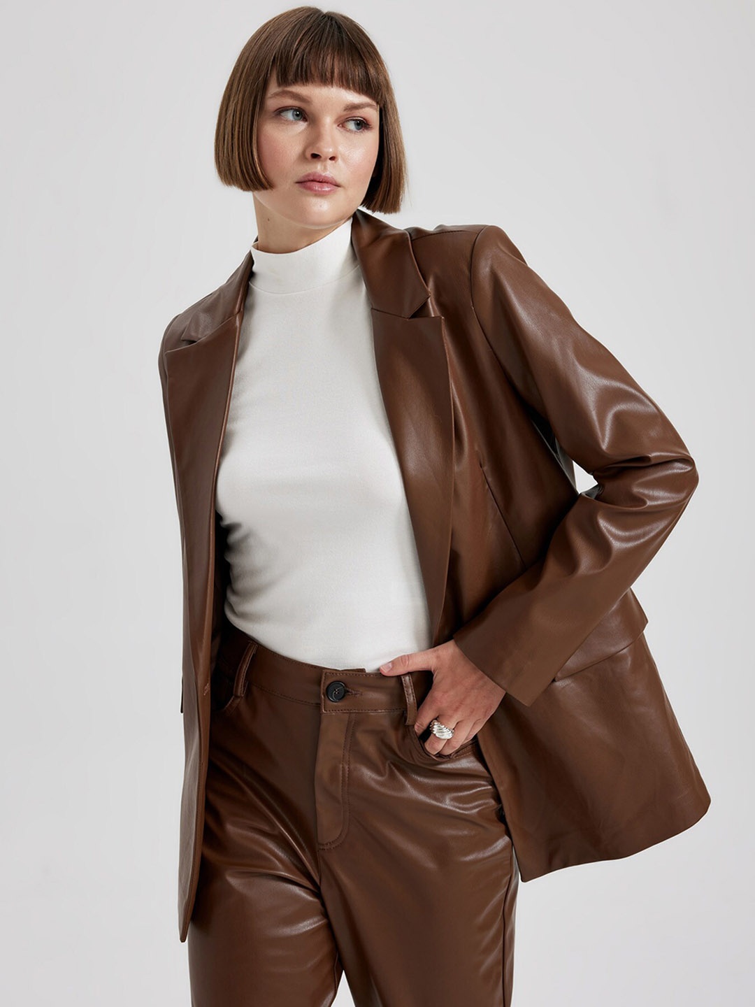 

DeFacto Notched Lapel Collar Single Breasted Blazer, Brown