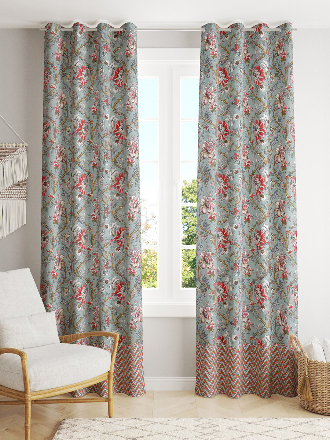 

Salona Bichona Grey & Red Floral Door Curtain