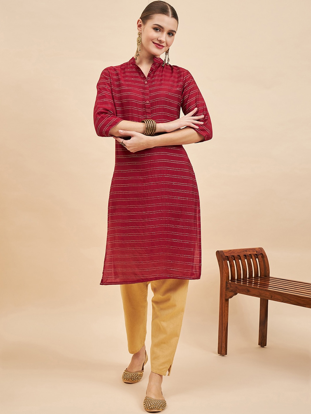 

Sangria Striped Mandarin Collar Sequins Cotton Silk Kurtas, Red