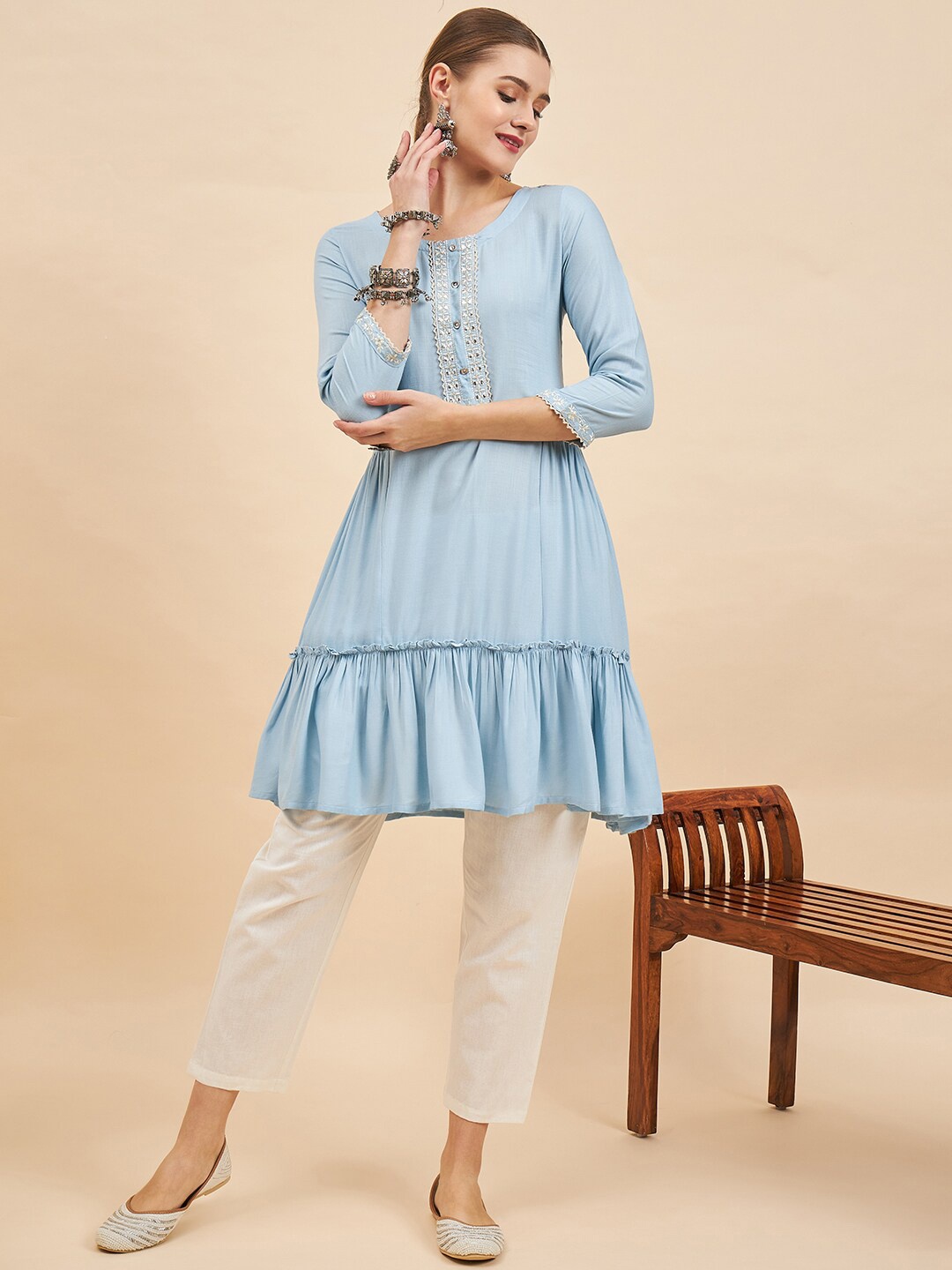 

Sangria Round Neck Gathered A-Line Kurta, Blue