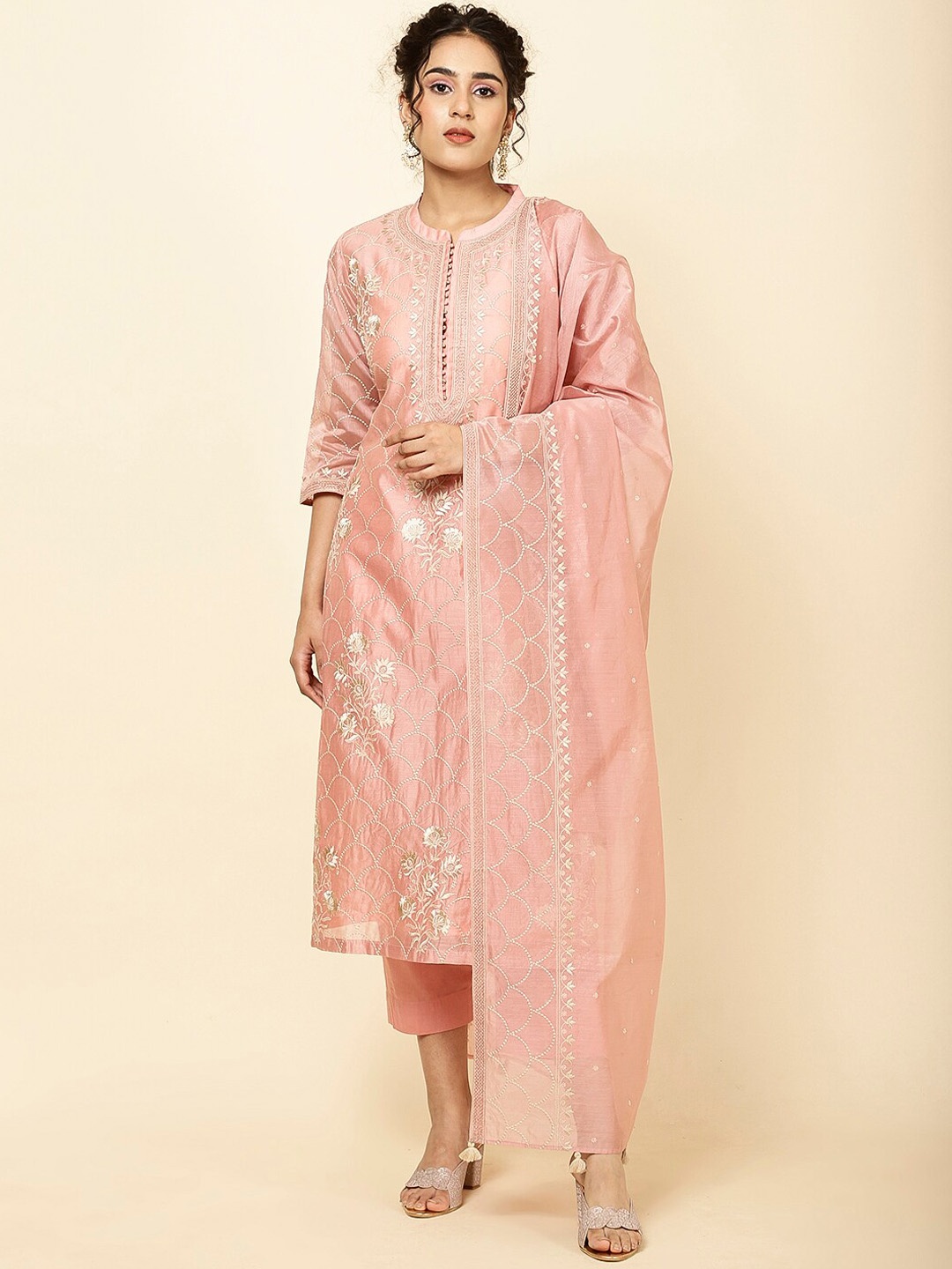 

Meena Bazaar Floral Embroidered Thread Work Kurta With Trousers & Dupatta, Pink
