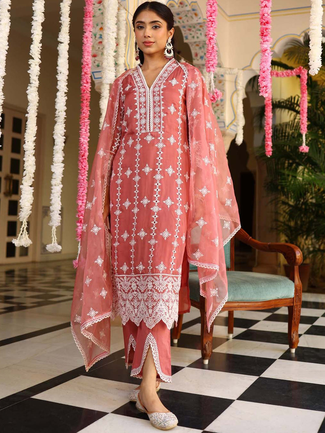 

Meena Bazaar Ethnic Motifs Embroidered Organza Kurta With Trousers & Dupatta, Pink