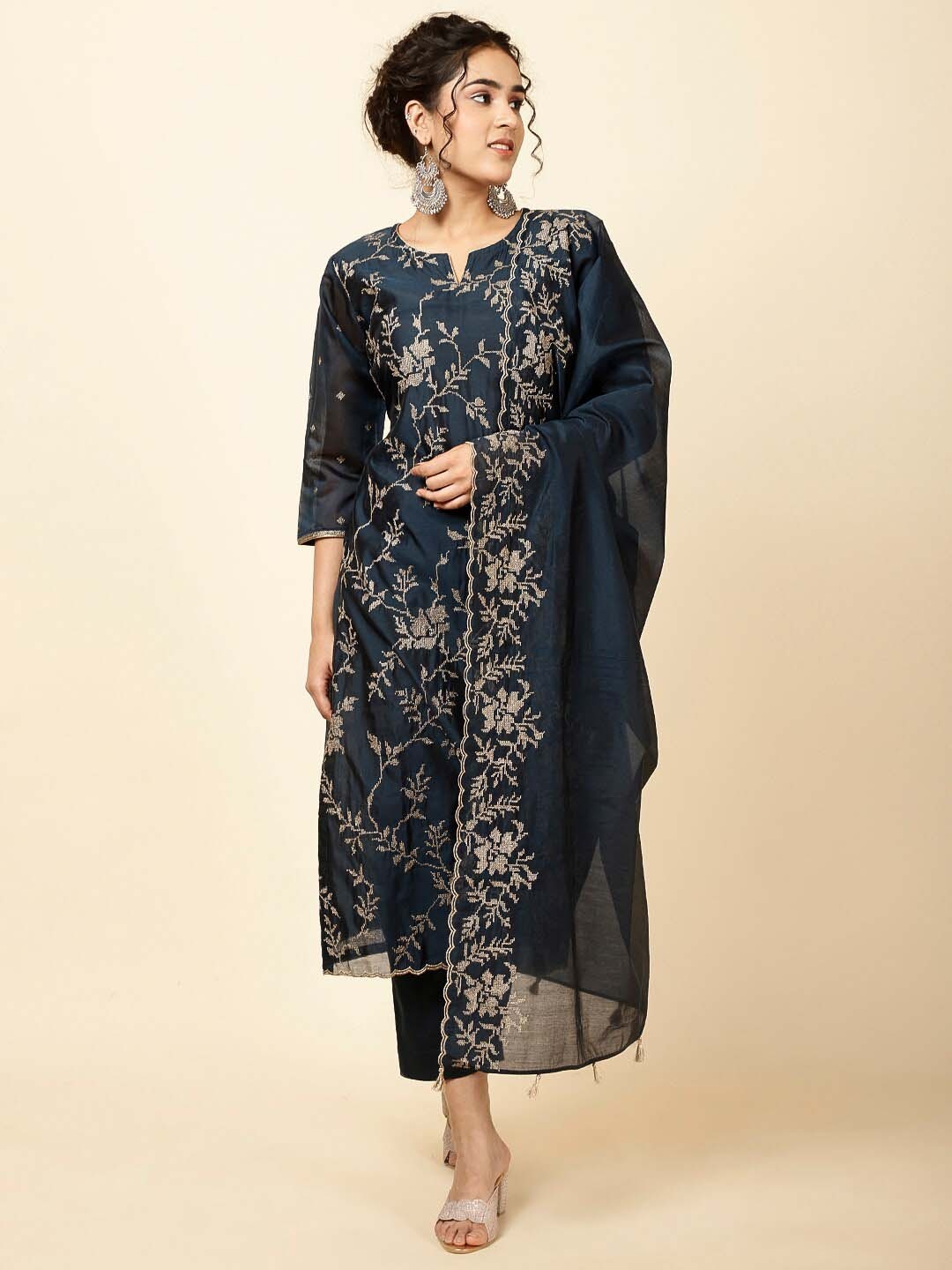 

Meena Bazaar Floral Embroidered Thread Work Kurta With Trousers & Dupatta, Navy blue