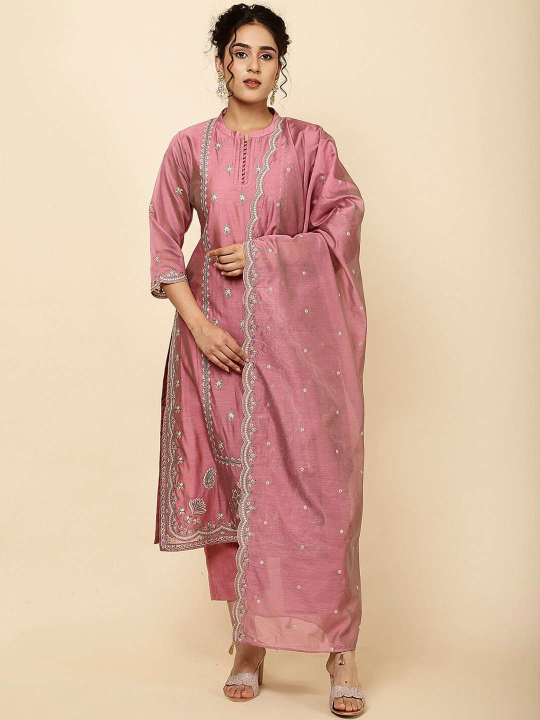 

Meena Bazaar Ethnic Motifs Embroidered Regular Thread Work Chanderi Kurta Set, Pink