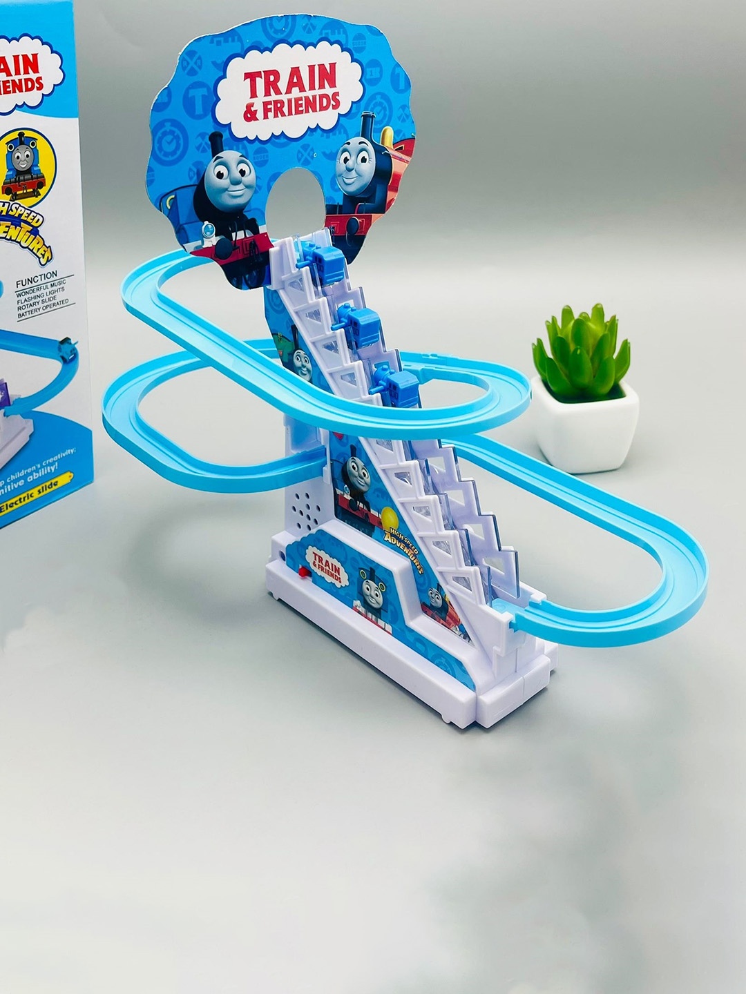 

MUREN Kids Train Climbing, Chasing Race Track Game, Blue