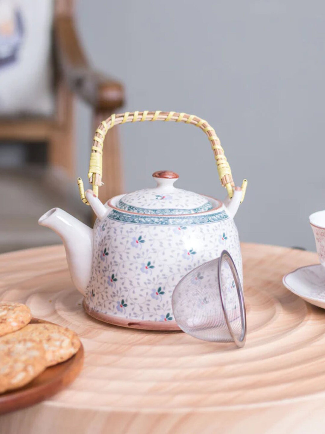 

THEDECORKART White & Blue Printed Ceramic Glossy Kettle