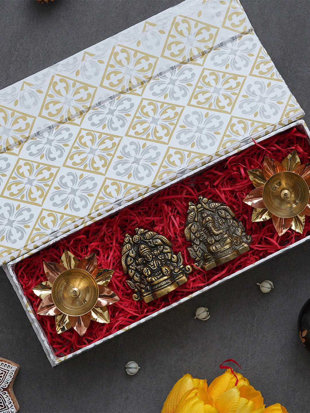 

eCraftIndia 4 Pcs Golden The Godly Gift Box, Gold