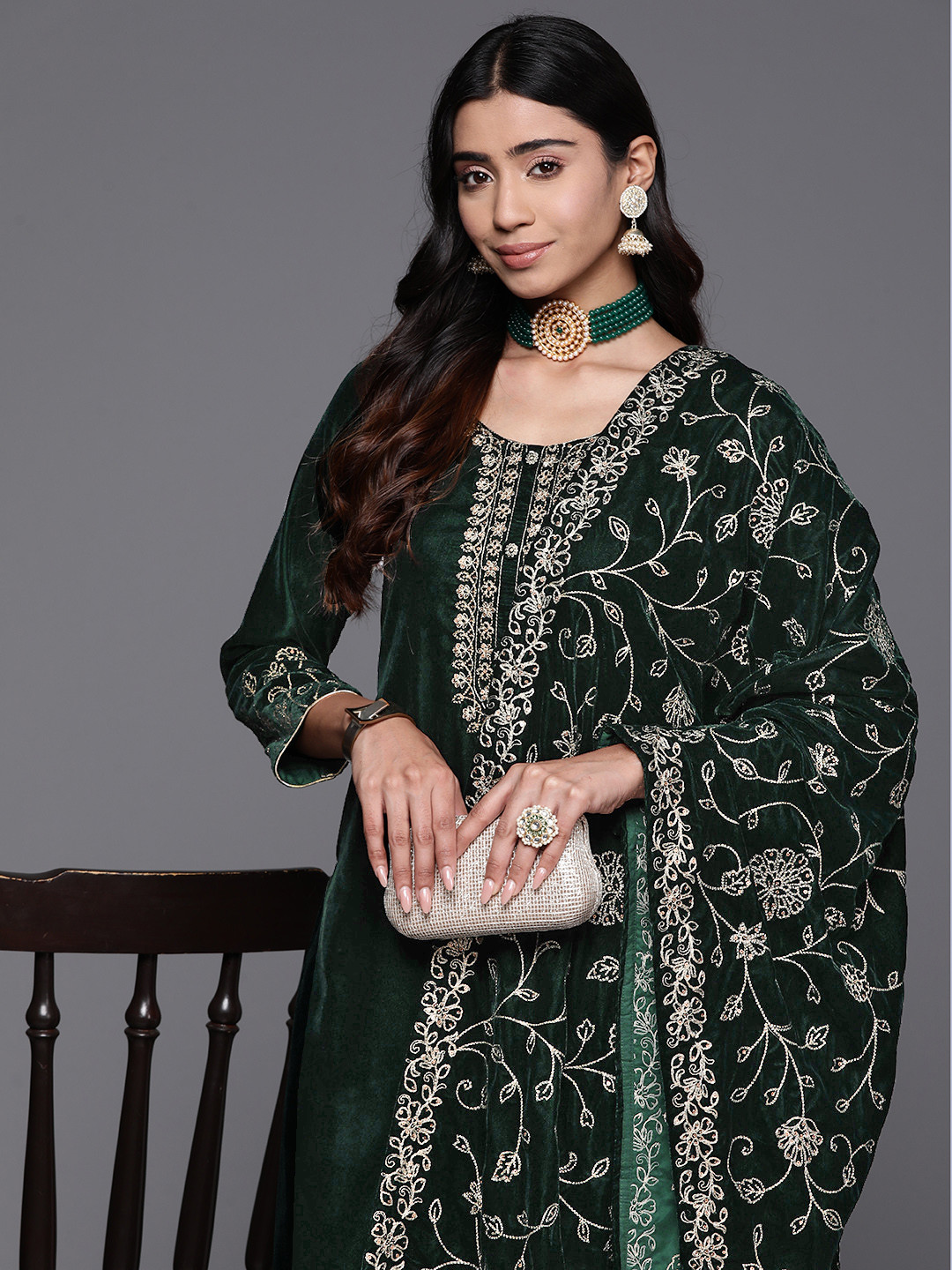 

Libas Women Floral Yoke Design Regular Velvet Kurta with Palazzos & Dupatta, Green