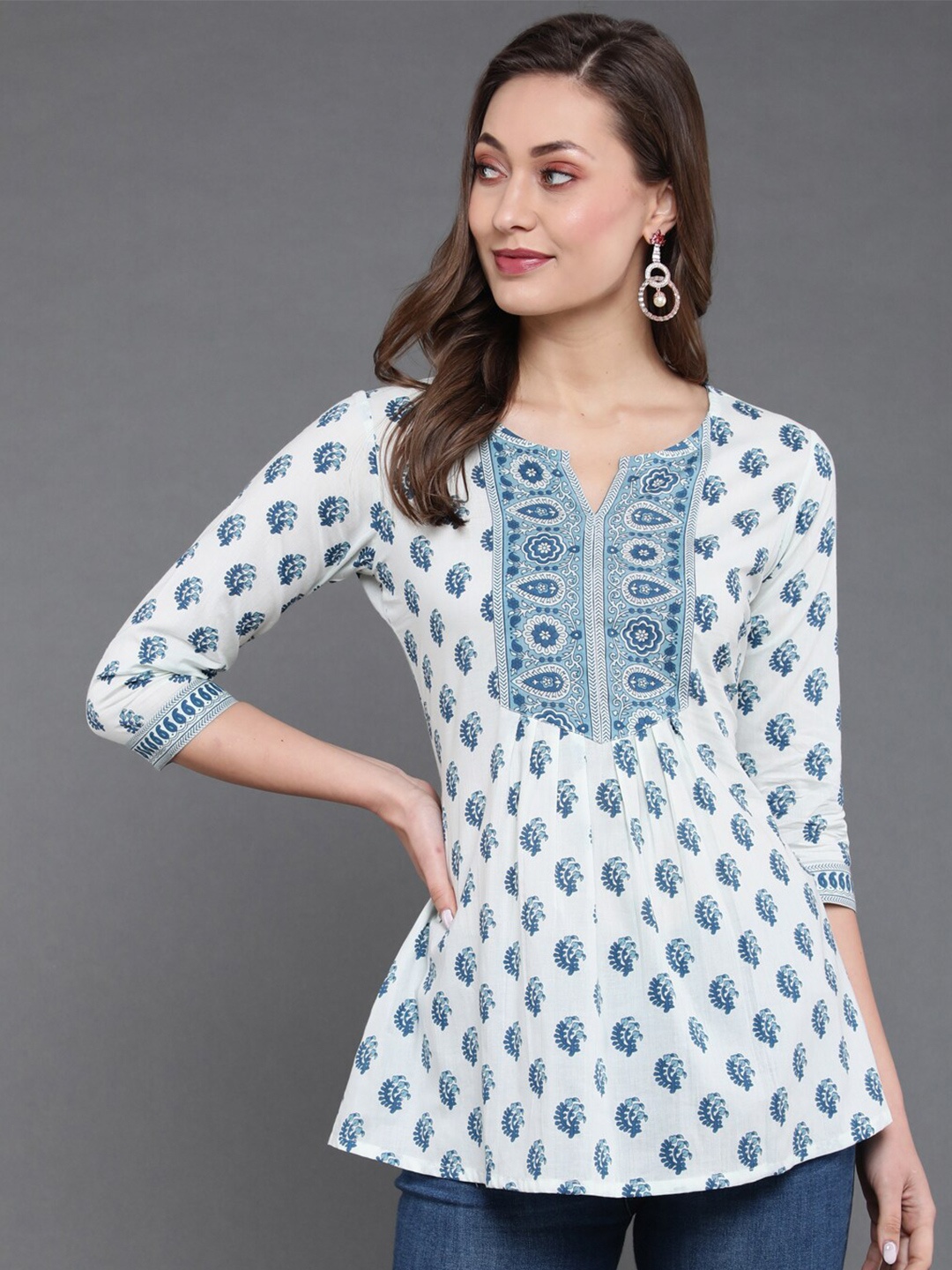 

antaran Ethnic Motifs Printed Pure Cotton Top, White