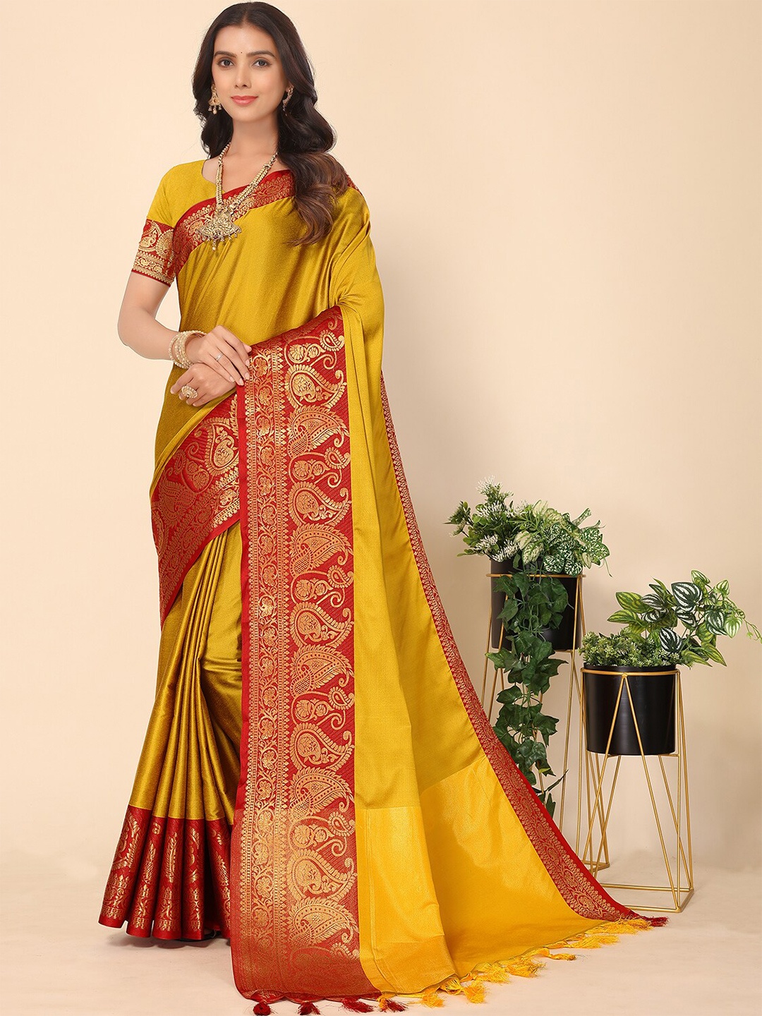 

Leeza Store Ethnic Motifs Woven Design Zari Banarasi Saree, Yellow
