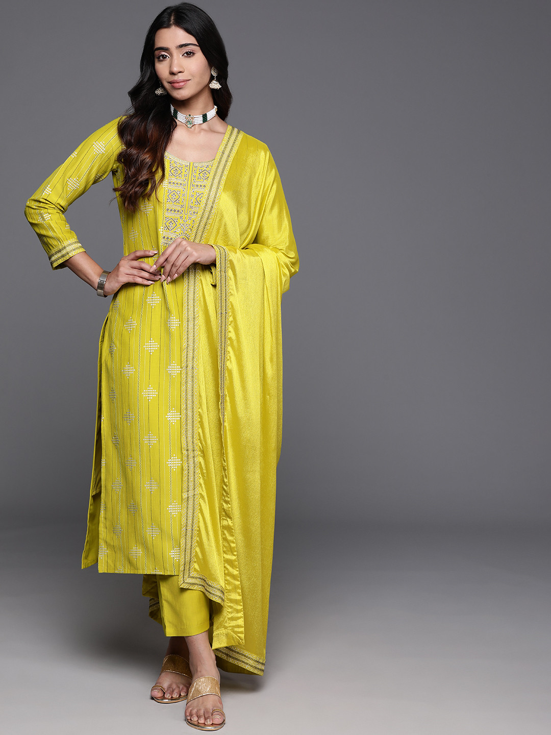 

Libas Women Floral Printed Regular Kurta with Trousers & With Dupatta, Mustard