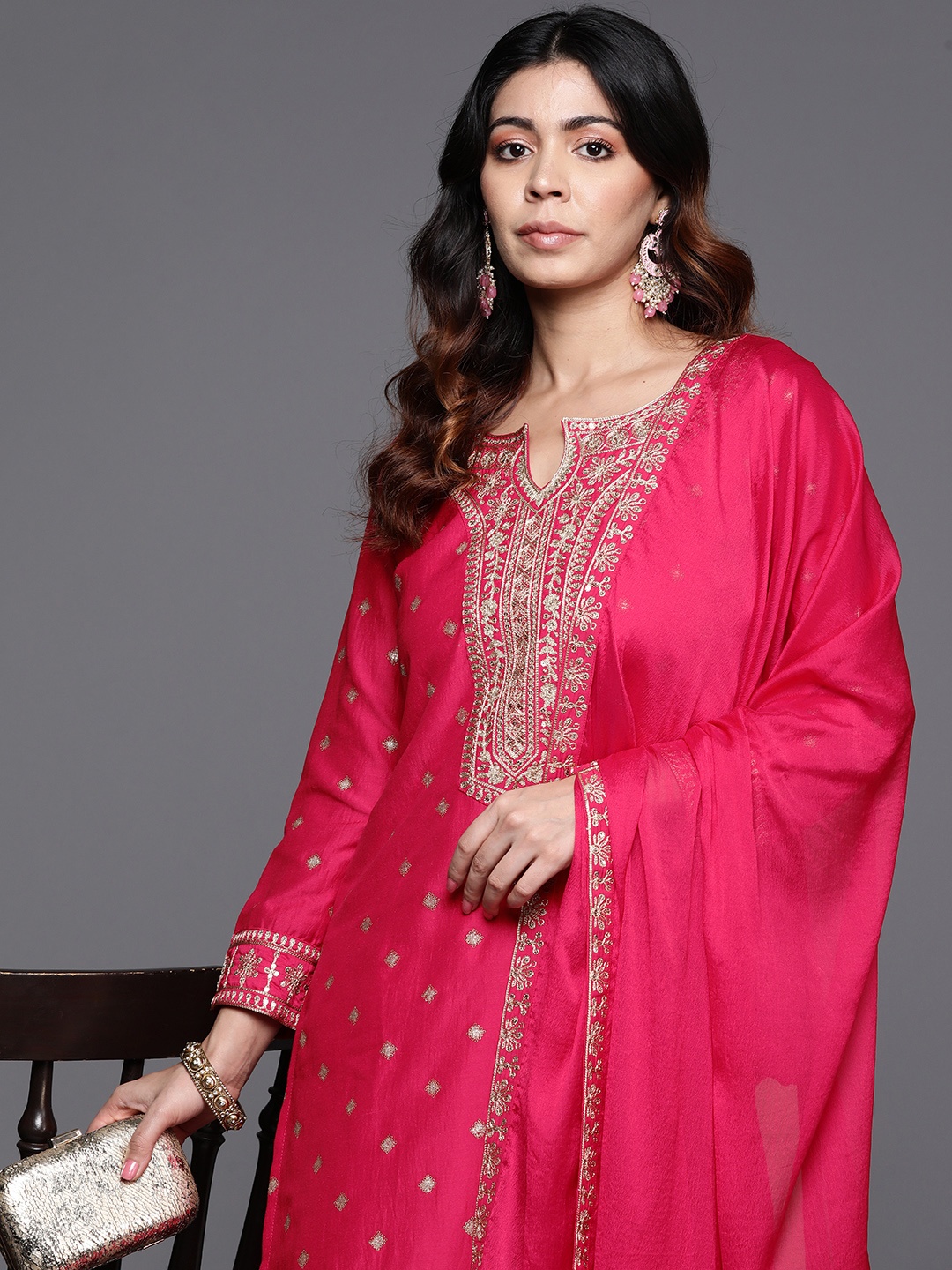 

Libas Women Floral Regular Kurta with Trousers & With Dupatta, Pink