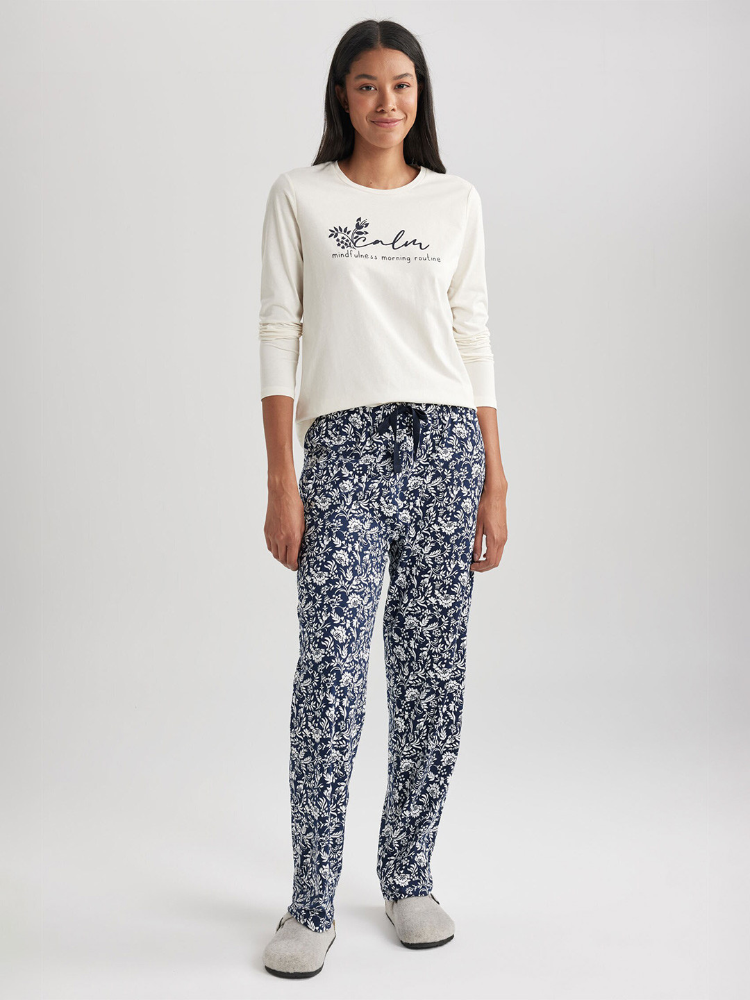 

DeFacto Typography Printed Pure Cotton T-shirt With Pyjamas, Cream