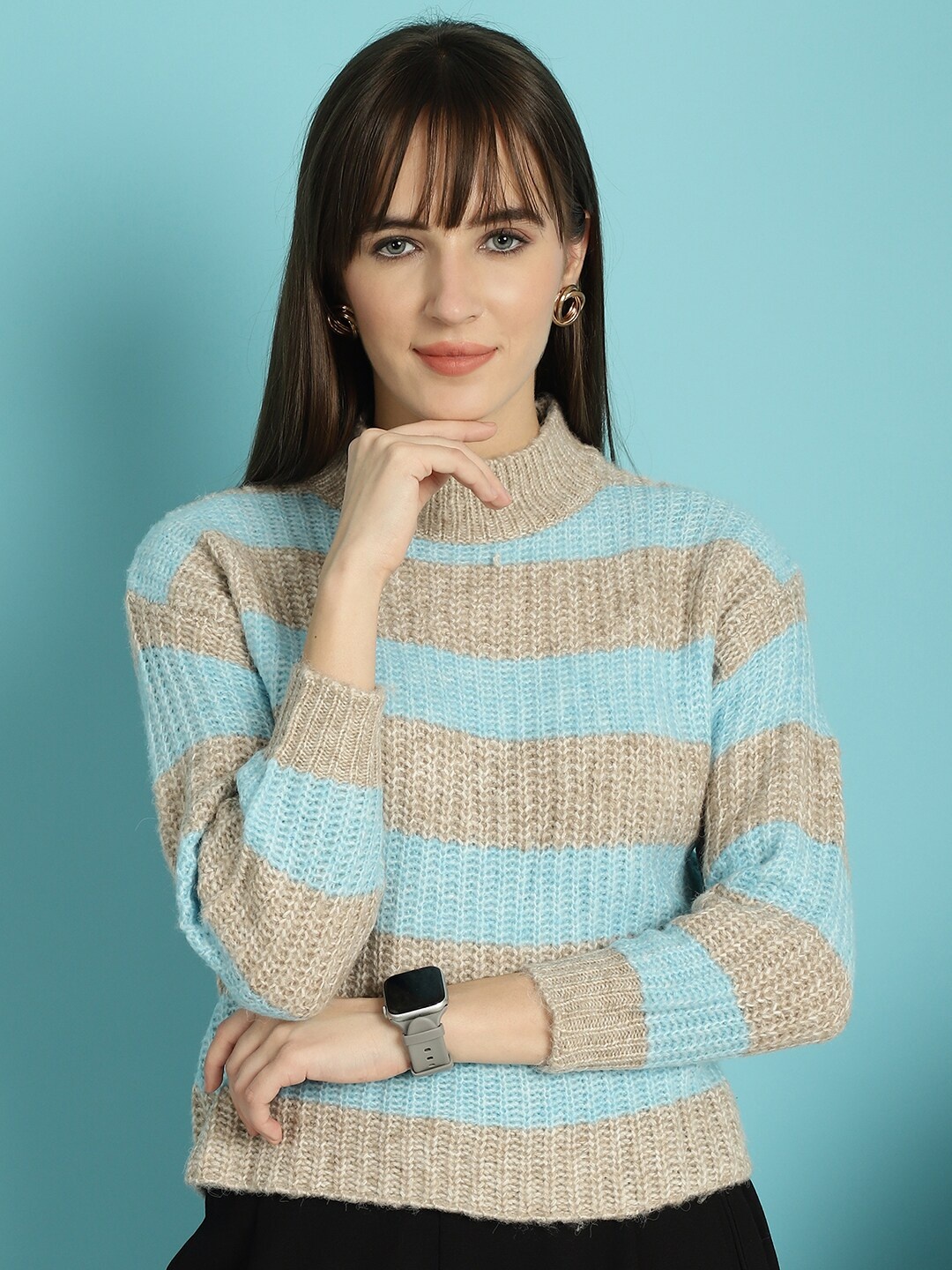 

NoBarr Colourblocked High Neck Long Sleeves Pullover Sweater, Blue
