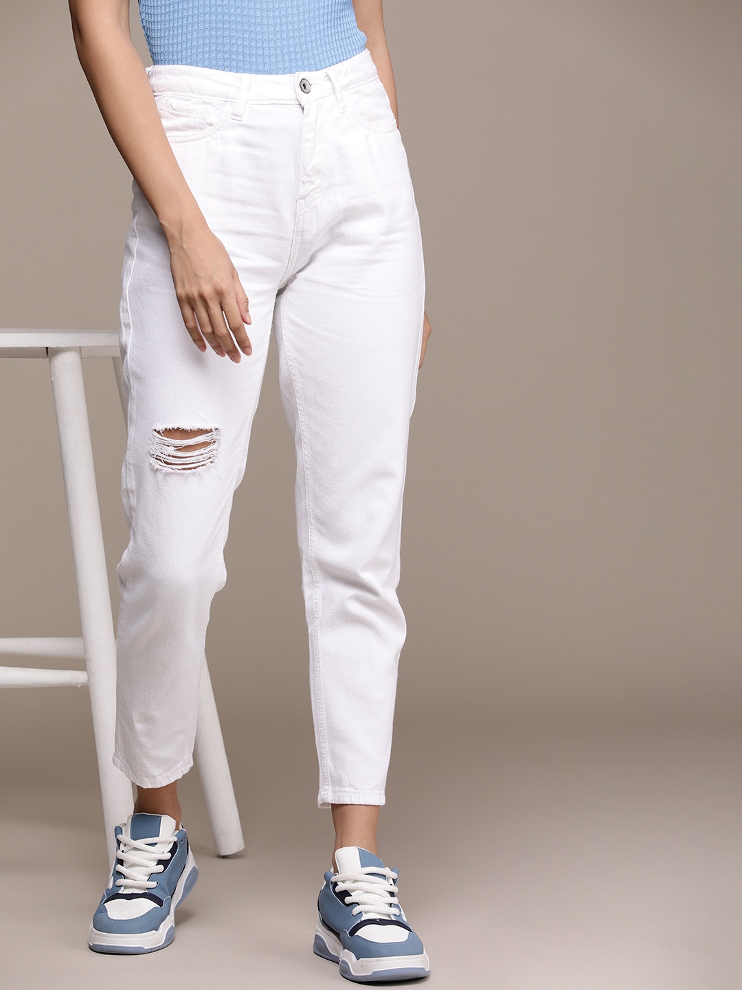 

Roadster Women High-Rise Low Distress Stretchable Jeans, White