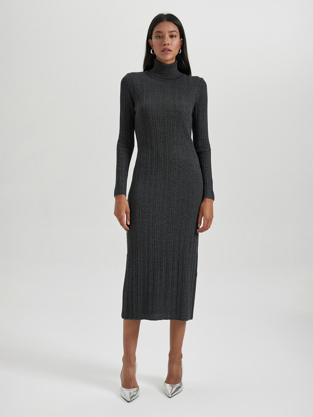 

DeFacto Ribbed Turtle Neck Acrylic Jumper Dress, Black