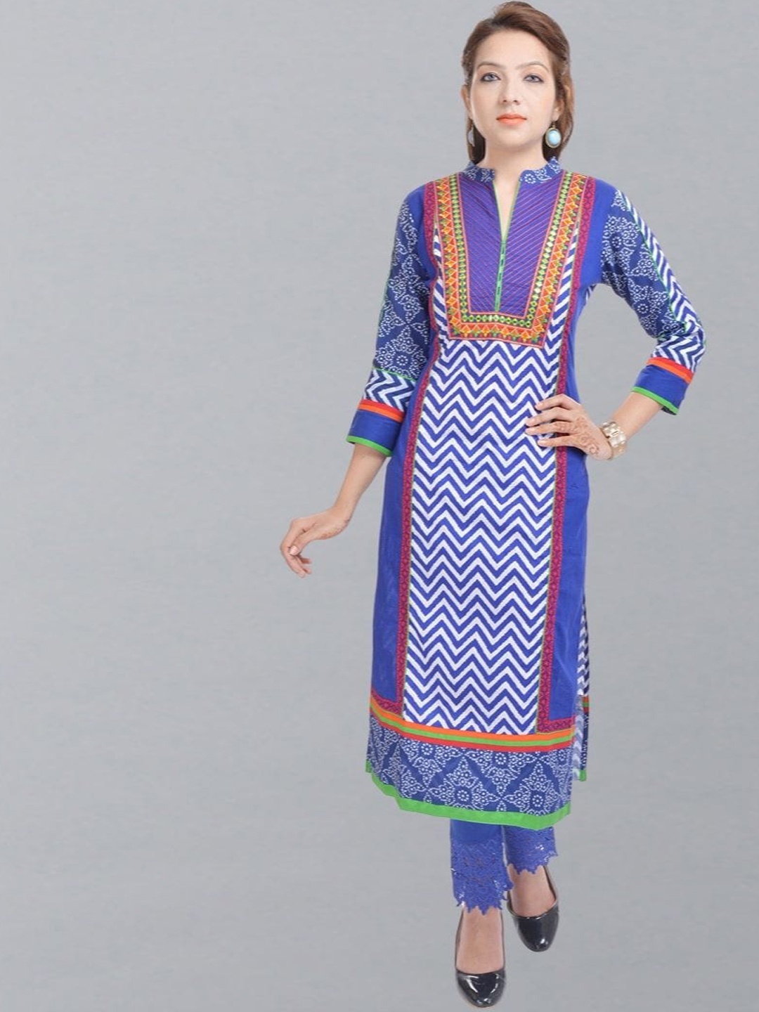 

Geroo Jaipur Geometric Printed Pure Cotton Thread Work Kurta, Blue