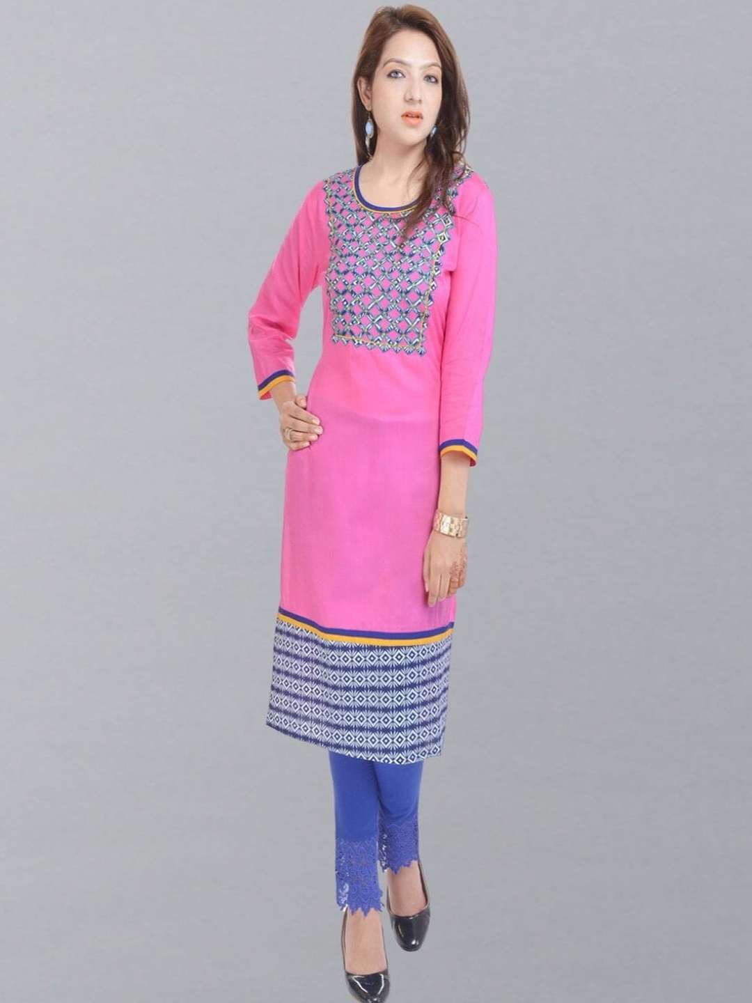 

Geroo Jaipur Embroidered Straight Kurta, Pink