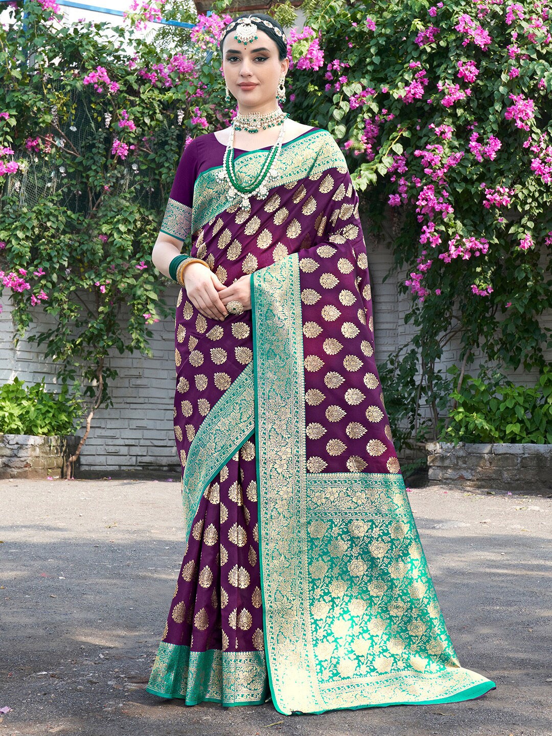 

Anouk Woven Design Zari Banarasi Saree, Purple