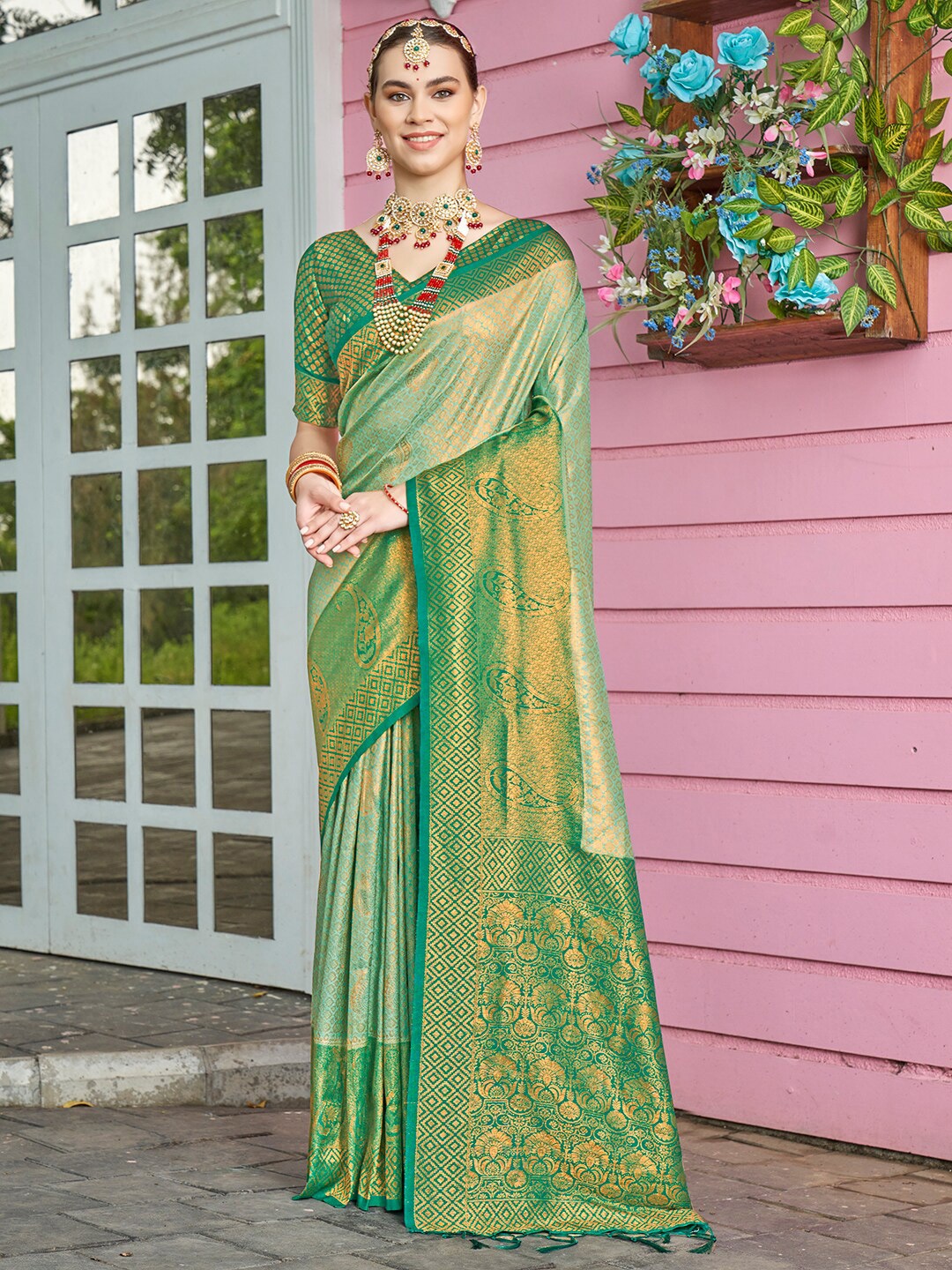 

Anouk Woven Design Zari Saree, Lime green