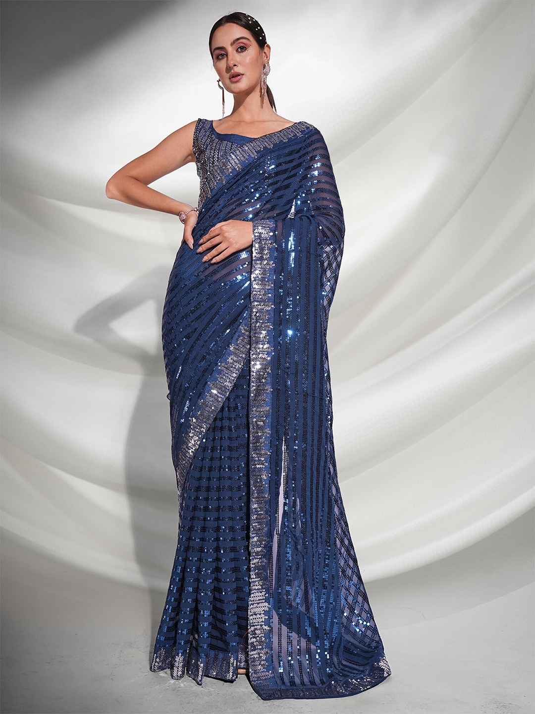 

Mitera Embellished Sequinned Pure Georgette Saree, Teal