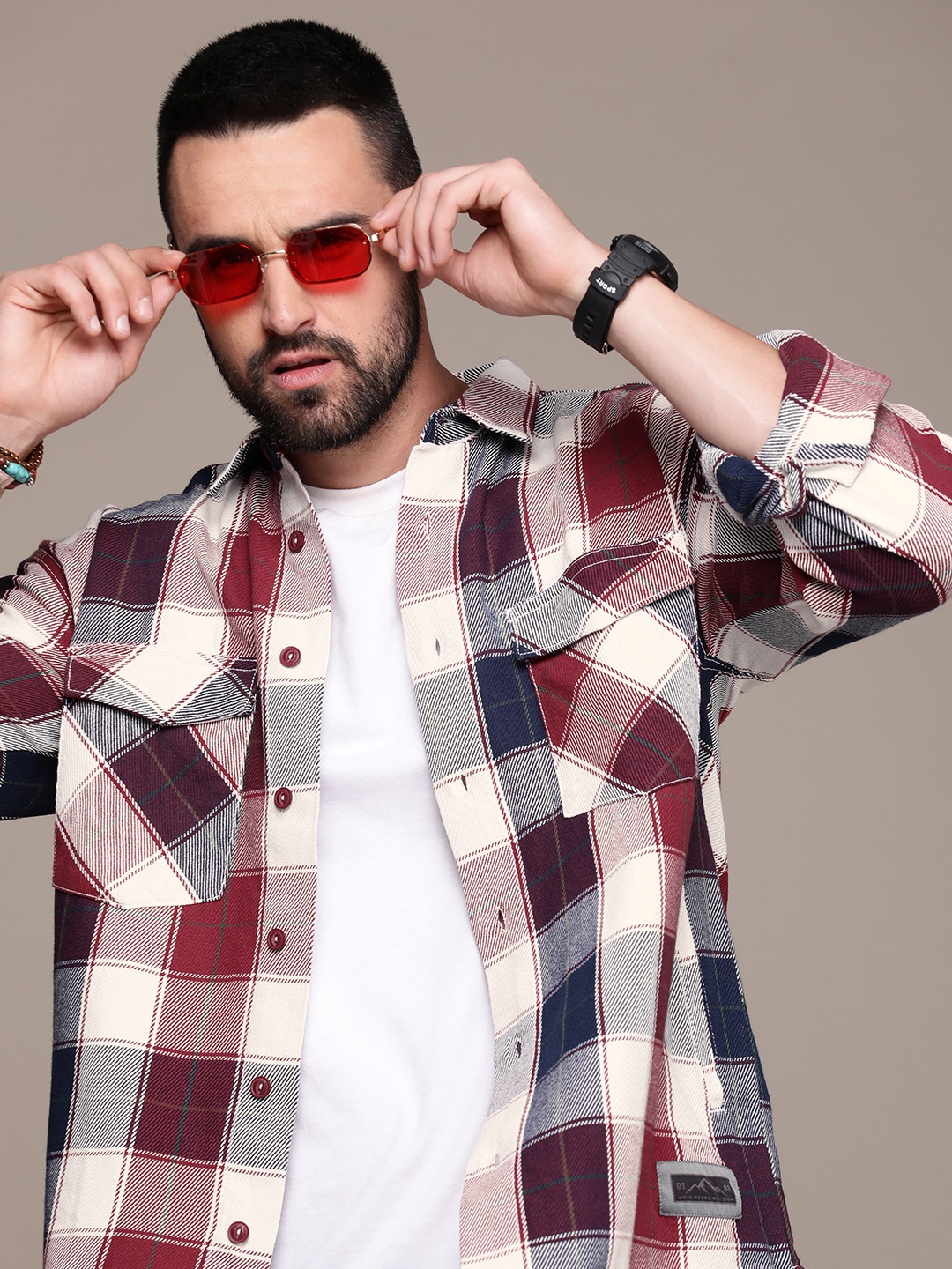 

Roadster Men Relaxed Checked Casual Shirt, Maroon