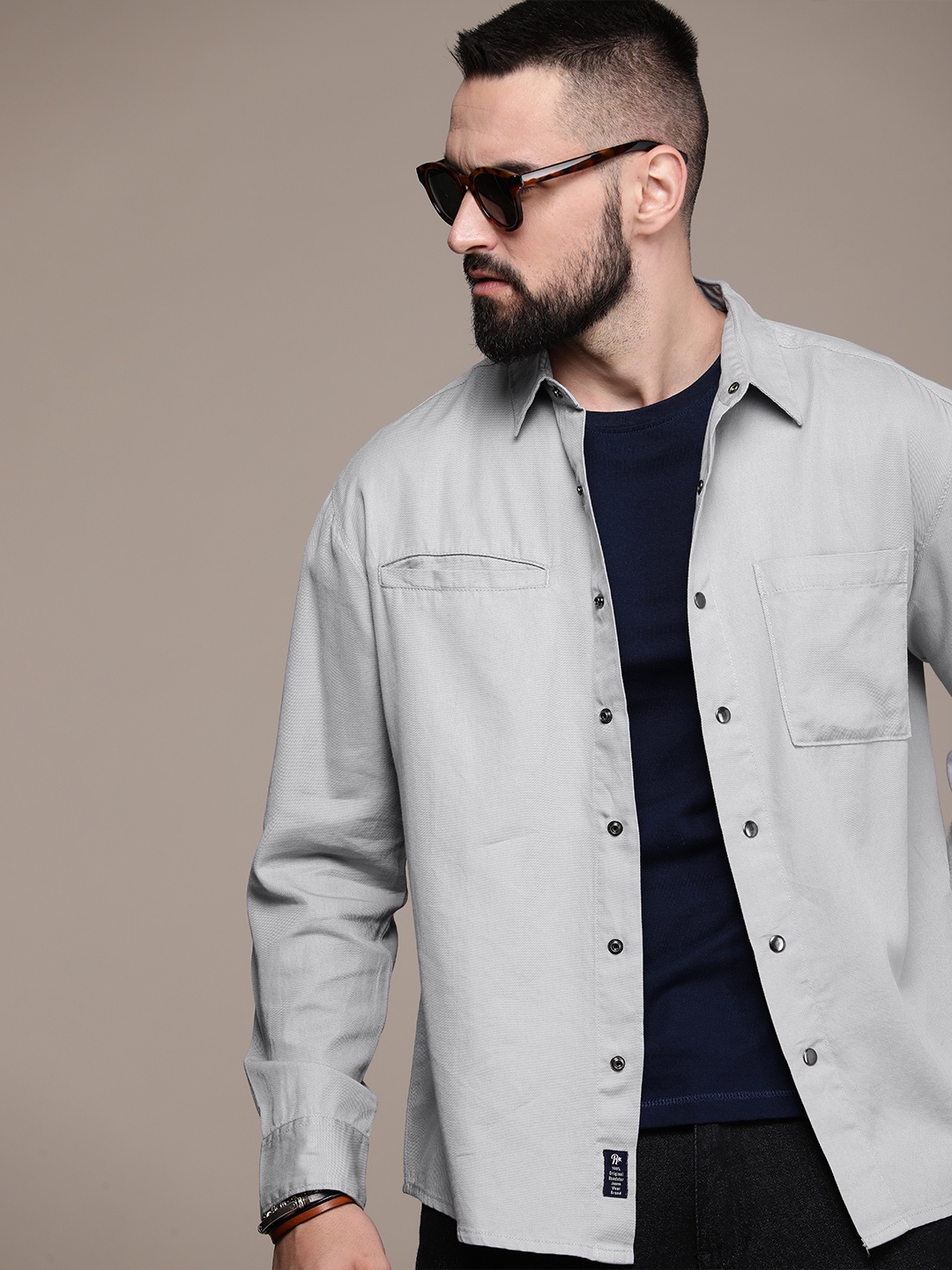 

Roadster Men Relaxed Casual Pure Cotton Shirt, Grey