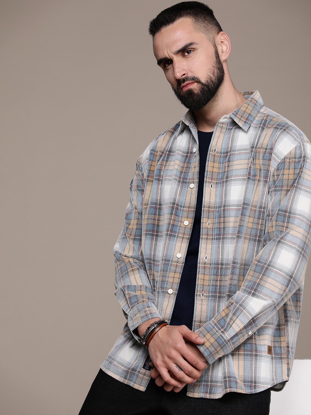 

Roadster Men Relaxed Checked Pure Cotton Casual Shirt, White
