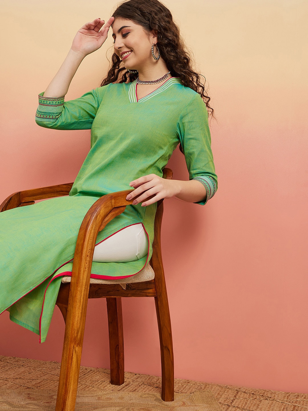 

Sangria V-Neck Pure Cotton Straight Kurta, Green