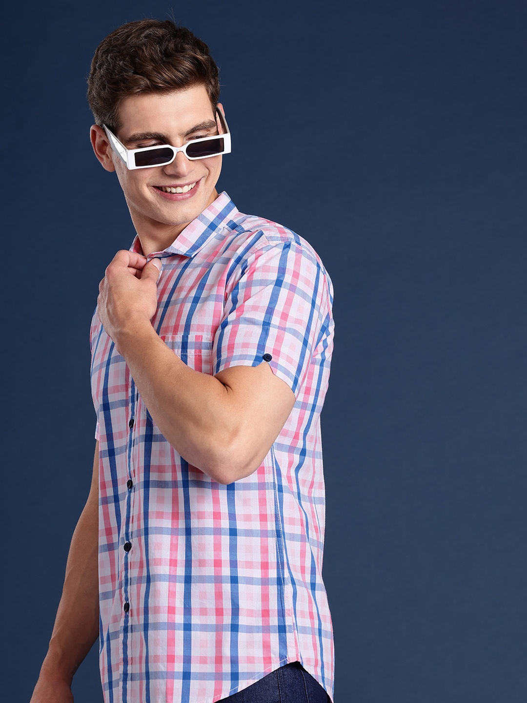 

Mast & Harbour Men Slim Fit Opaque Checked Casual Shirt, Pink