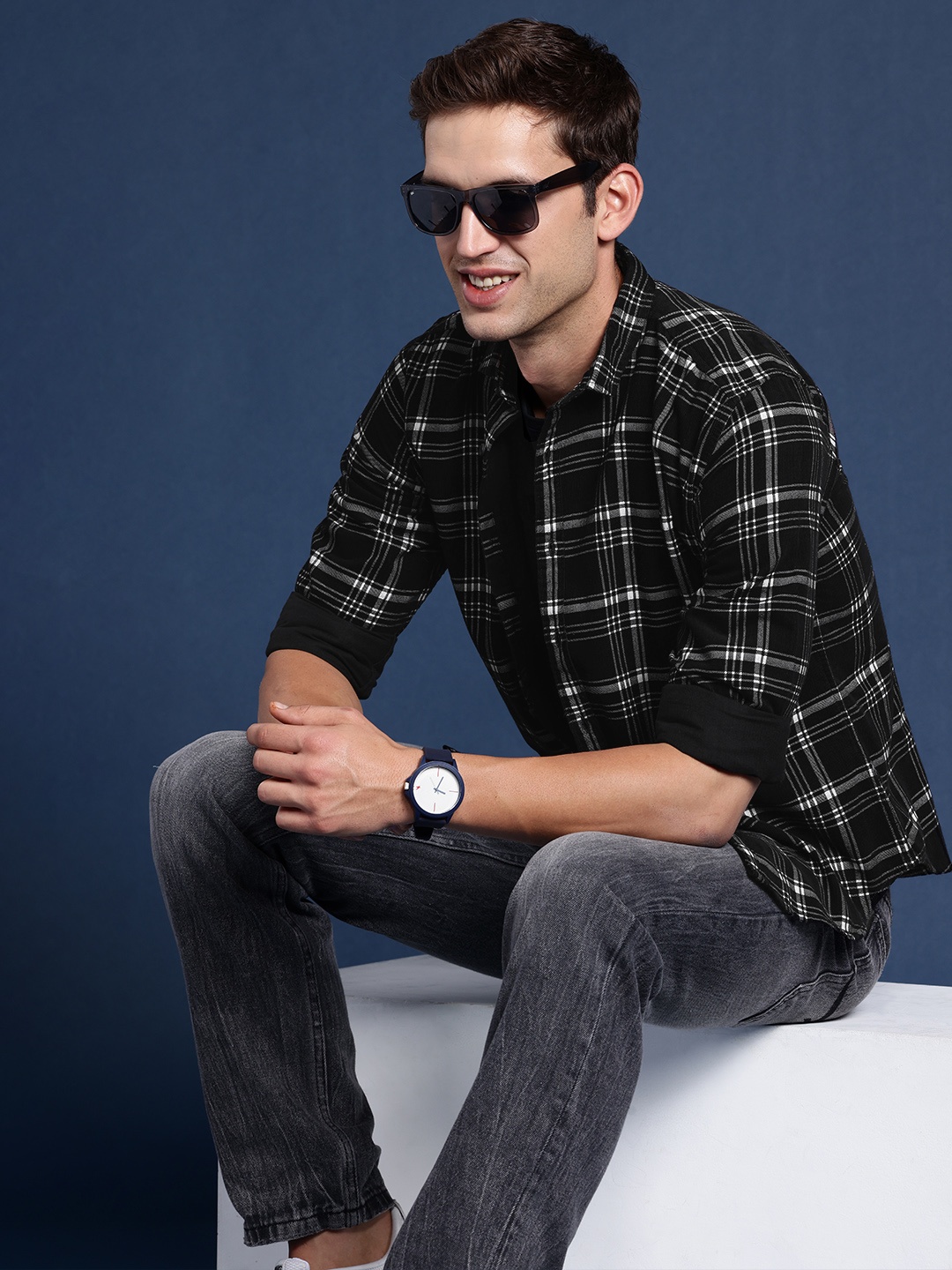 

Mast & Harbour Men Slim Fit Checked Casual Shirt, Black