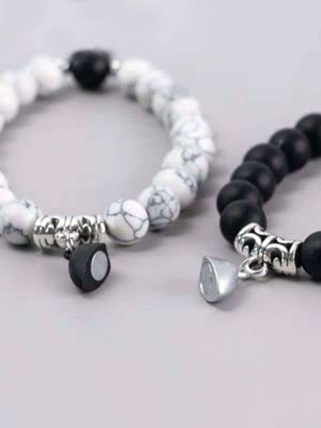 

VIEN Unisex Set Of 2 Silver-Toned & Black Bracelet