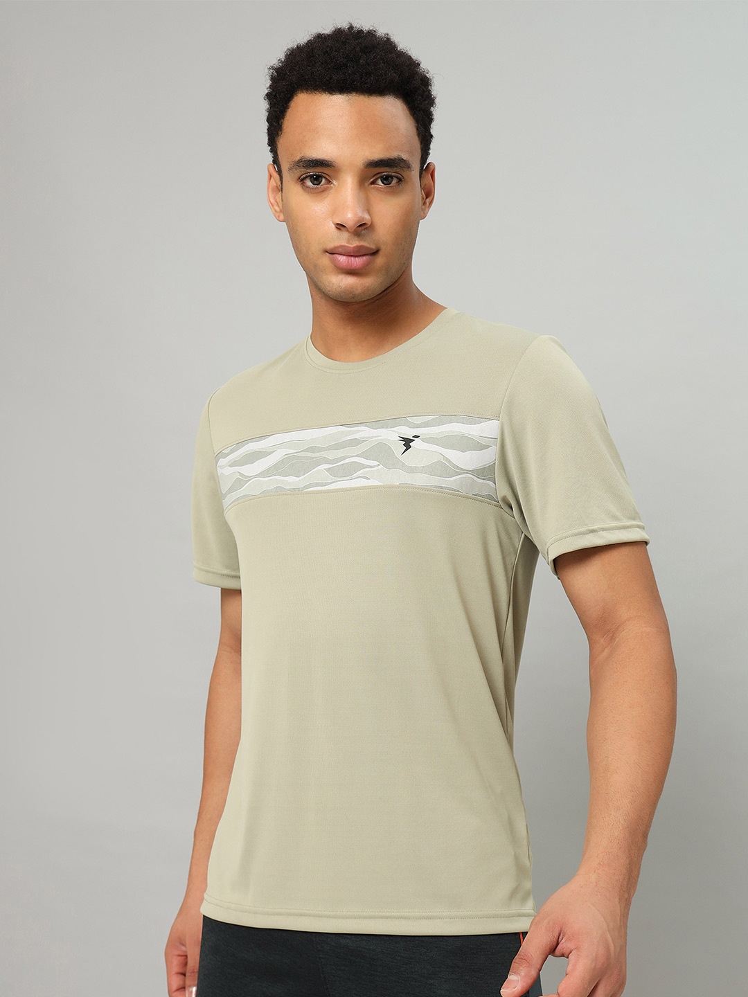 

Technosport Printed Antimicrobial Slim Fit Sports T-shirt, Beige