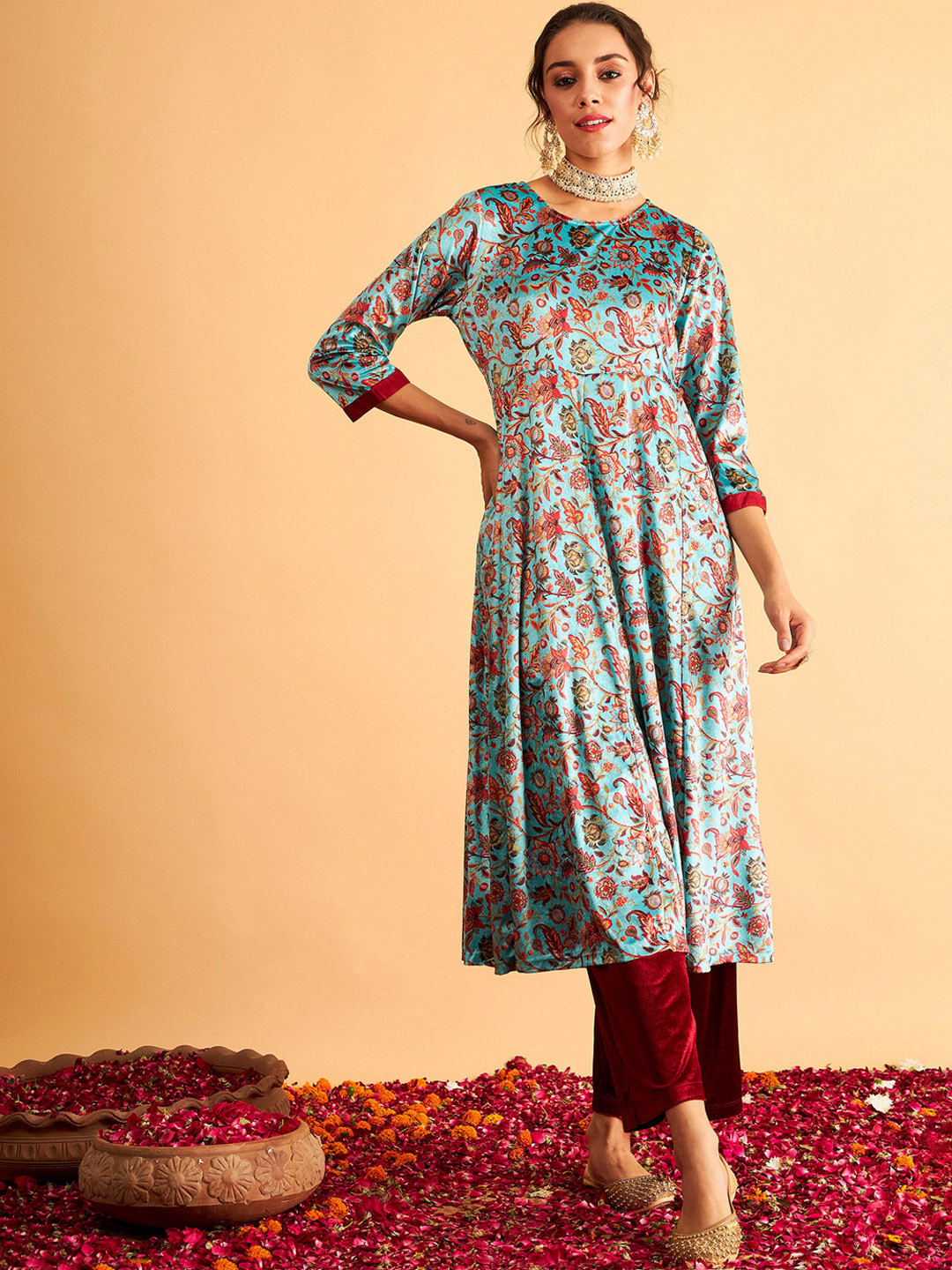 

Shae by SASSAFRAS Sea Green Floral Printed Velvet Anarkali Kurta