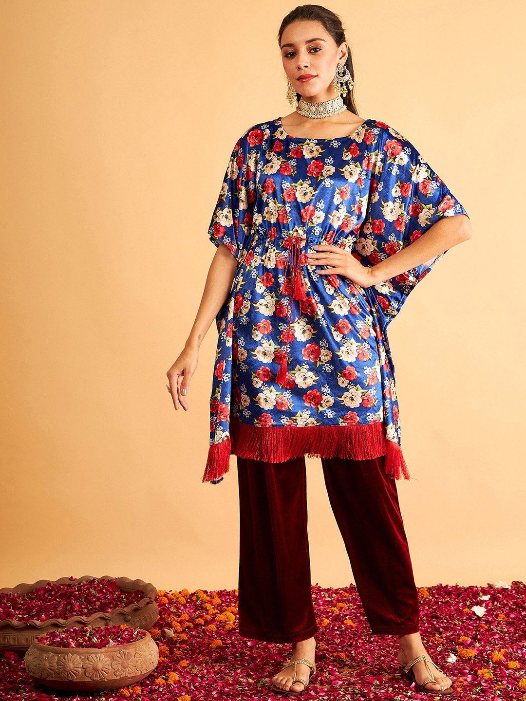 

Shae by SASSAFRAS Floral Printed Velvet High Low Kaftan Kurta, Blue