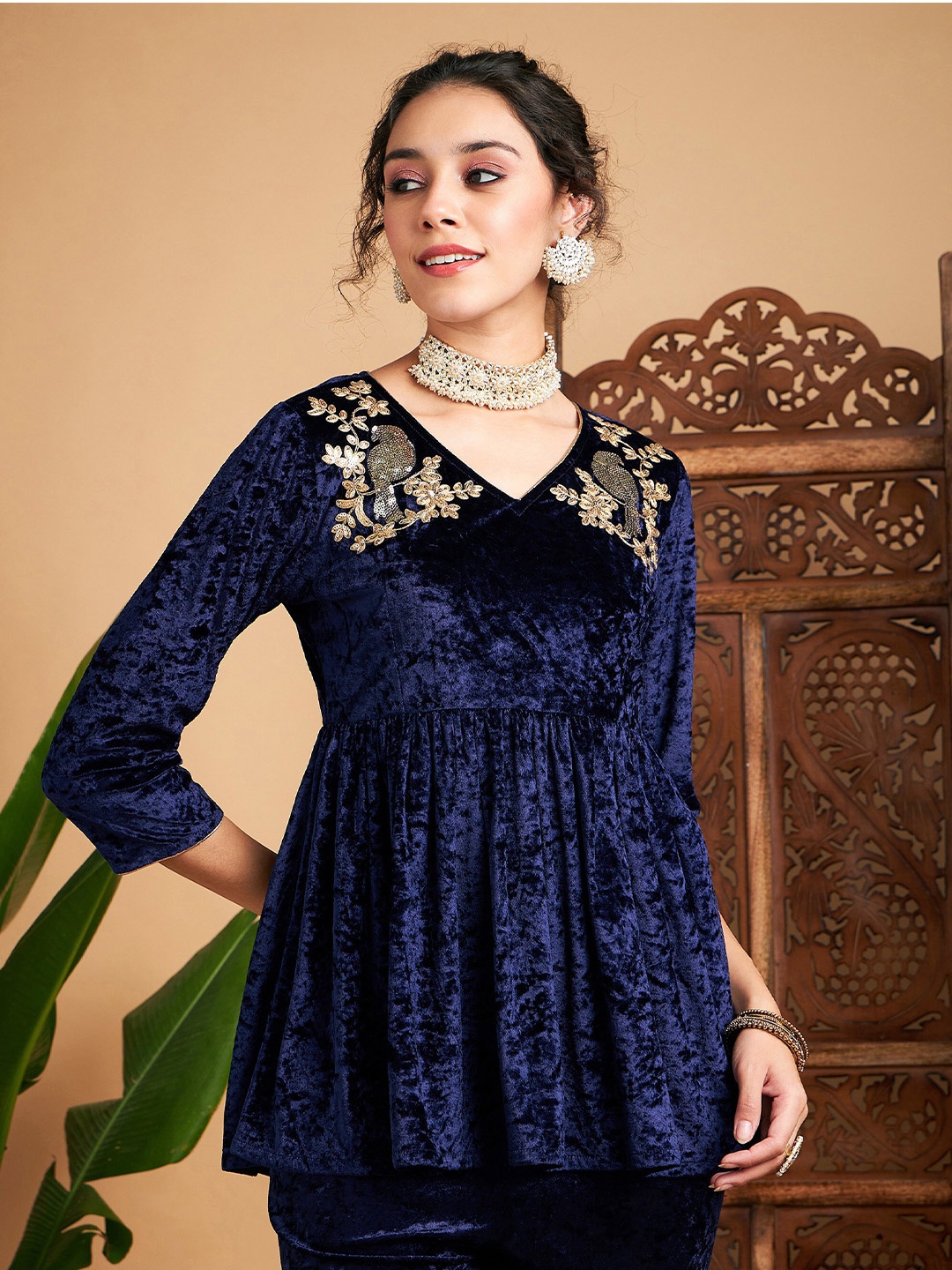 

Shae by SASSAFRAS Navy Blue Ethnic Motifs Embroidered Velvet Peplum Top