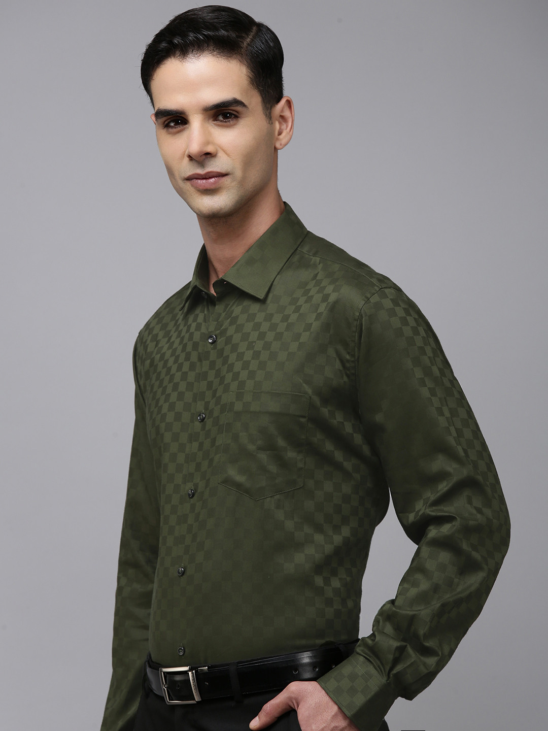 

Van Heusen Men Pure Cotton Custom Buffalo Checks Formal Shirt, Green
