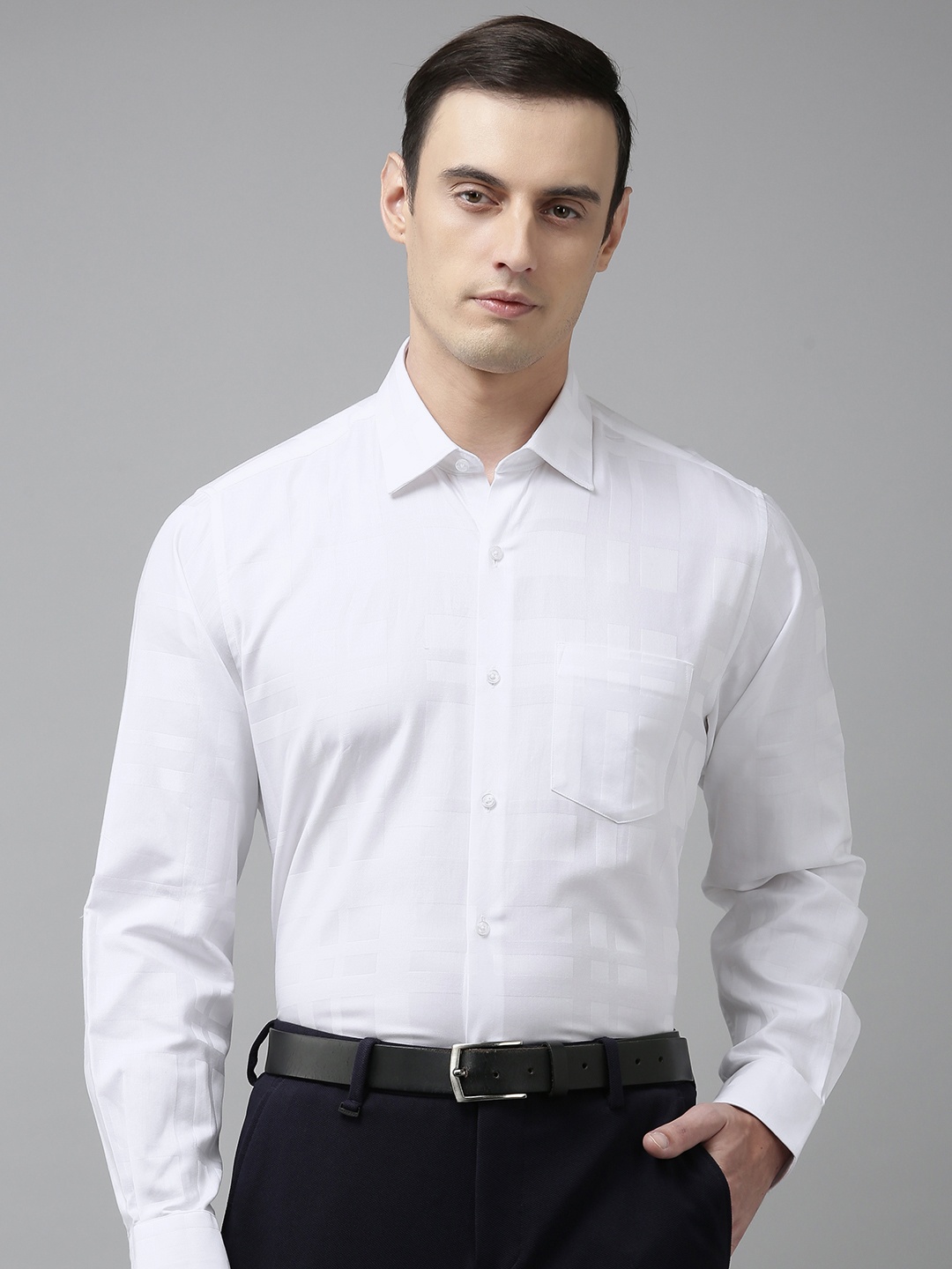 

Van Heusen Men Pure Cotton Custom Buffalo Checks Formal Shirt, White