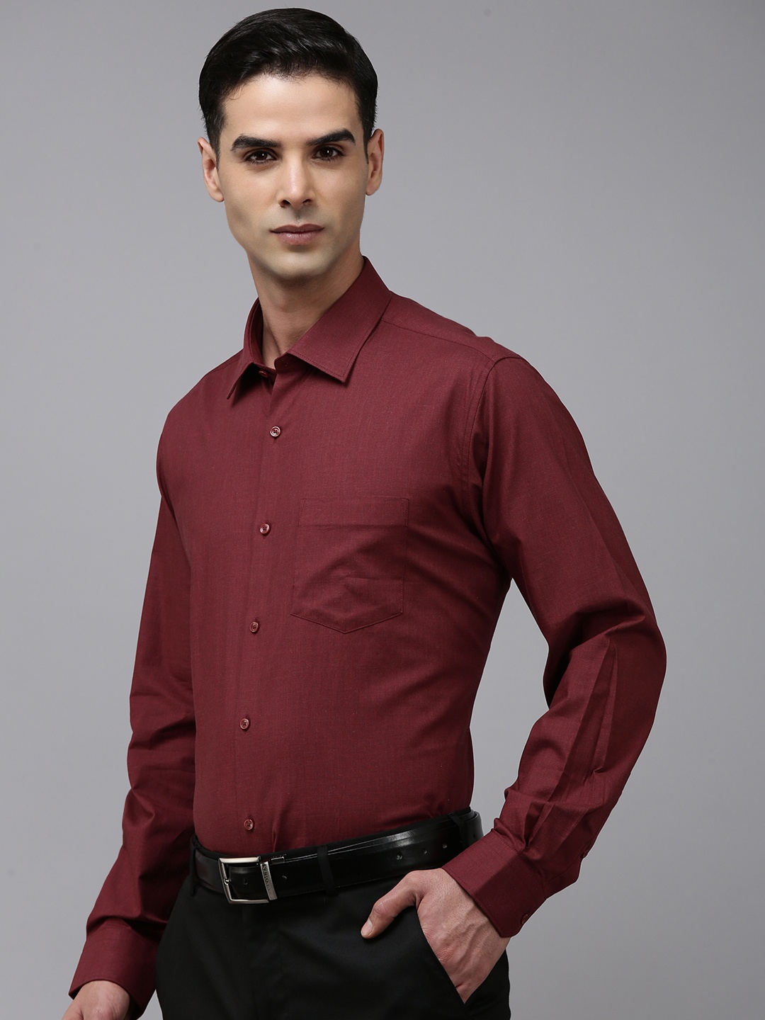 

Van Heusen Custom Cotton Formal Shirt, Maroon