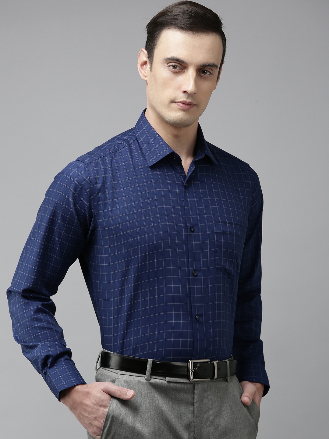 

Van Heusen Pure Cotton Custom Fit Opaque Formal Shirt, Navy blue