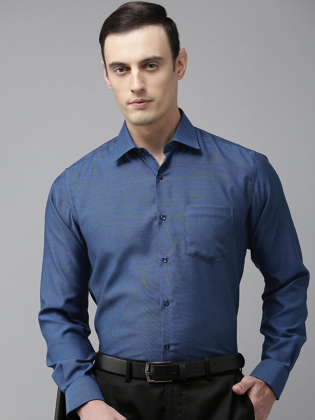 

Van Heusen Men Pure Cotton Custom Formal Shirt, Navy blue