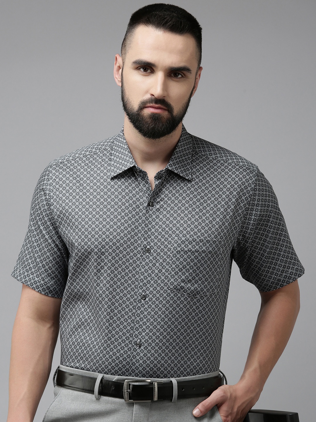 

Van Heusen Men Pure Cotton Custom Printed Formal Shirt, Charcoal