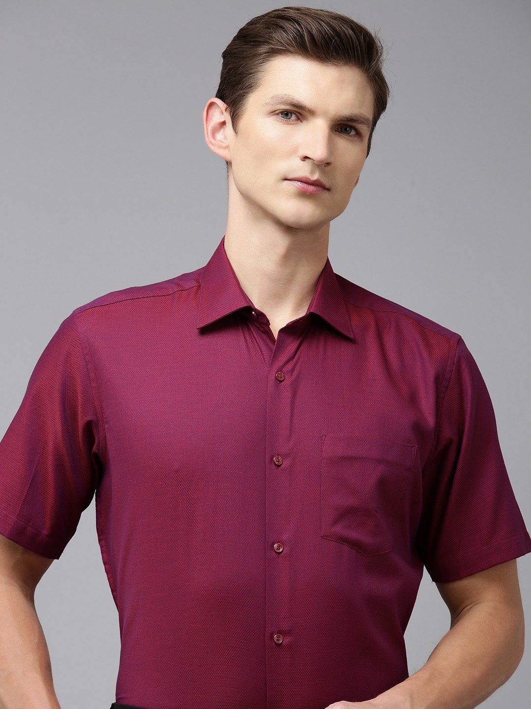 

Van Heusen Men Pure Cotton Custom Formal Shirt, Magenta