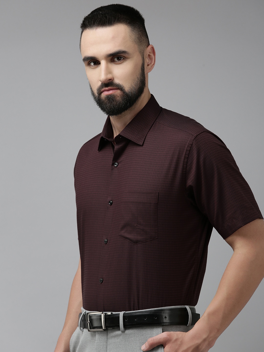 

Van Heusen Men Pure Cotton Custom Formal Shirt, Maroon