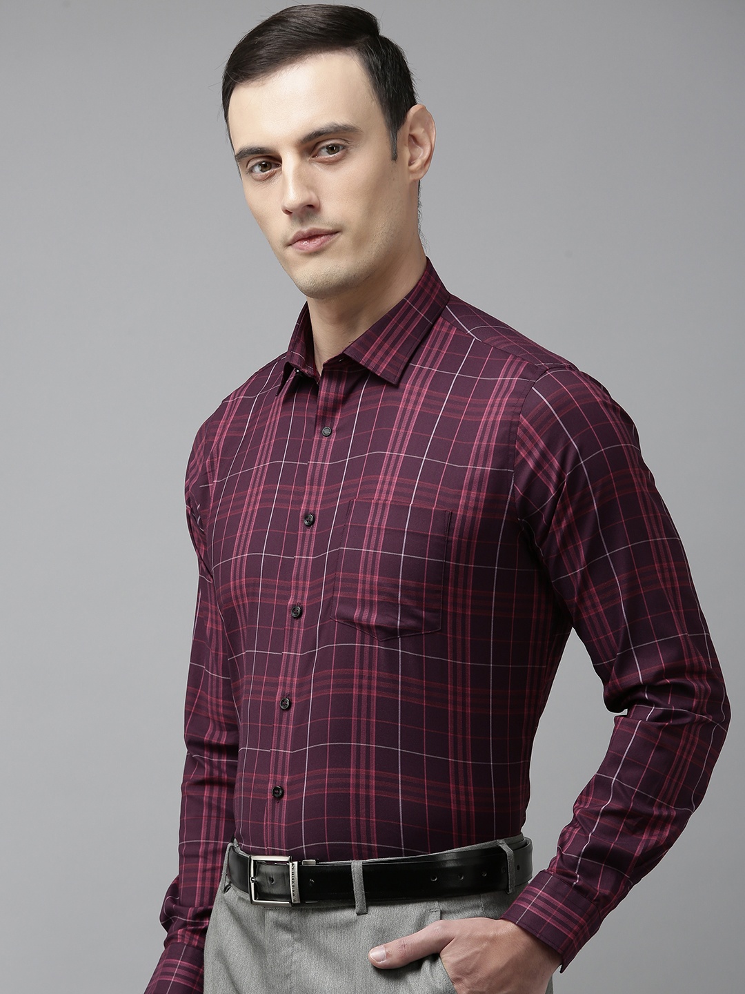 

Van Heusen Slim Fit Checked Formal Shirt, Burgundy